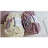 Image 4 : (4) chunky yarn rolls