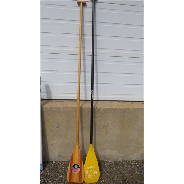 *(1) Fiberglass + (1) wood (for stand up paddling) - 7' long