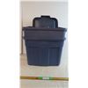 Image 1 : *(2) Rubbermaid totes with lids