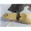 Image 4 : Spats, shoe stretchers + vintage gloves