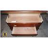 Image 2 : ASHLEY CEDAR CHEST, MAHOGANY STAIN FINISH