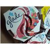 Image 2 : Glade Candles Cat A
