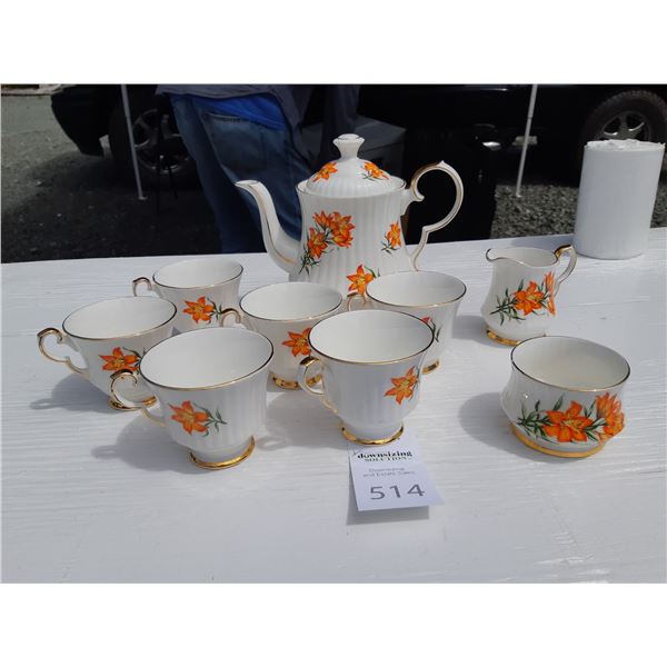 Royal Windsor Prairie Lilly  China B