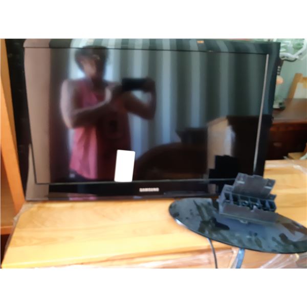 Samsung 32 inch TV Cat C