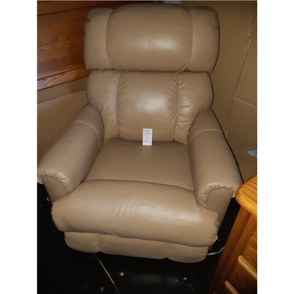 Lazyboy Leather Recliner Cat C