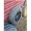 Image 2 : Uniroyal 8.25 - 20 Truck Tire RIm