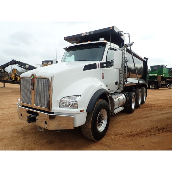 2021 KENWORTH T880 Dump Truck