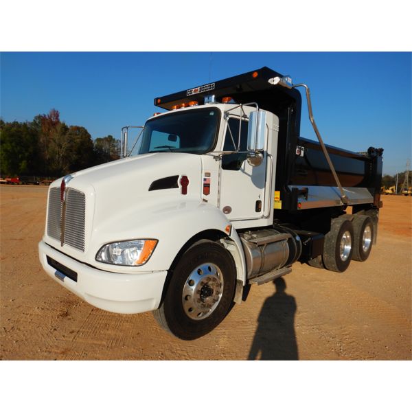 2022 KENWORTH T370 Dump Truck