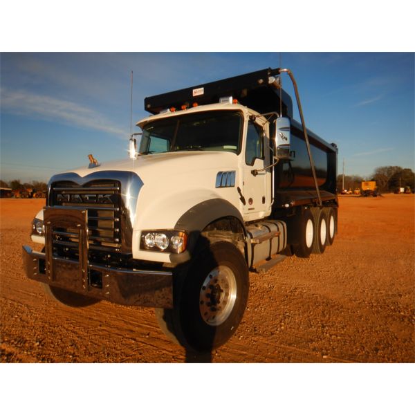 2022 MACK GR64F Dump Truck