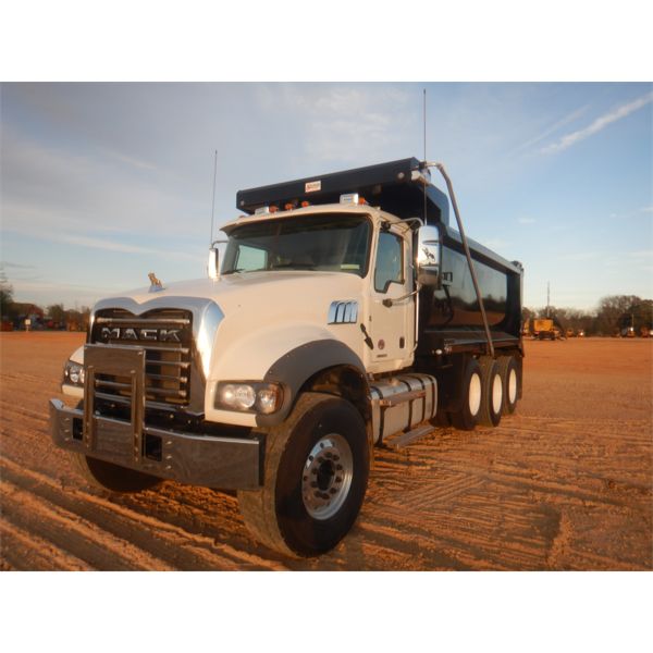 2022 MACK GR64F Dump Truck
