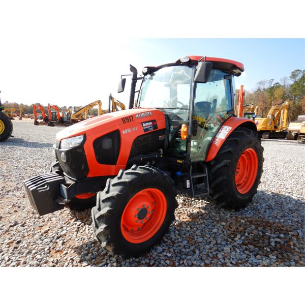 2019 KUBOTA M5-111D Farm Tractor