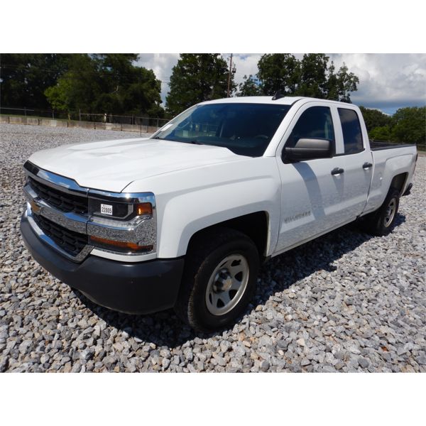2018 CHEVROLET SILVERADO Pickup Truck