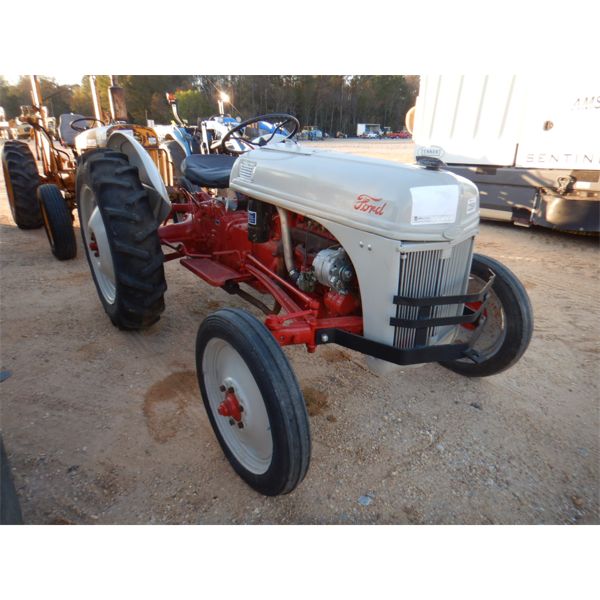 FORD 8N Farm Tractor