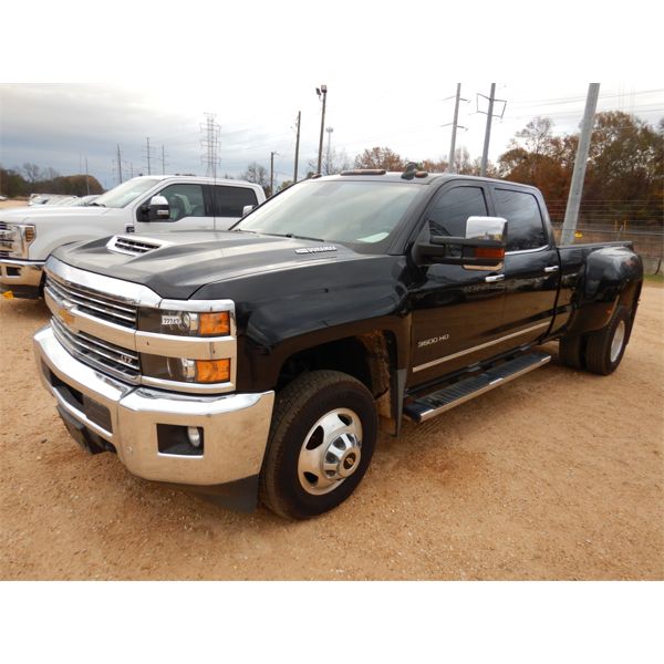 2019 CHEVROLET 3500 HD LTZ Pickup Truck