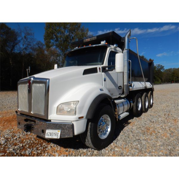 2018 KENWORTH T880 Dump Truck