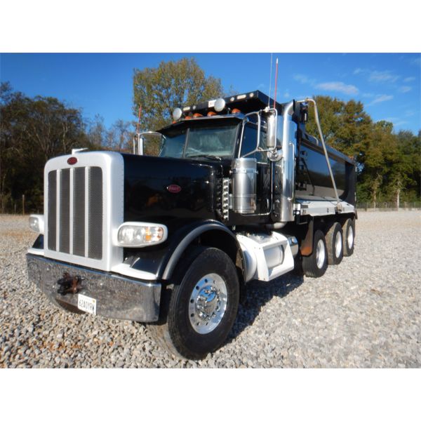 2019 PETERBILT 389 Dump Truck