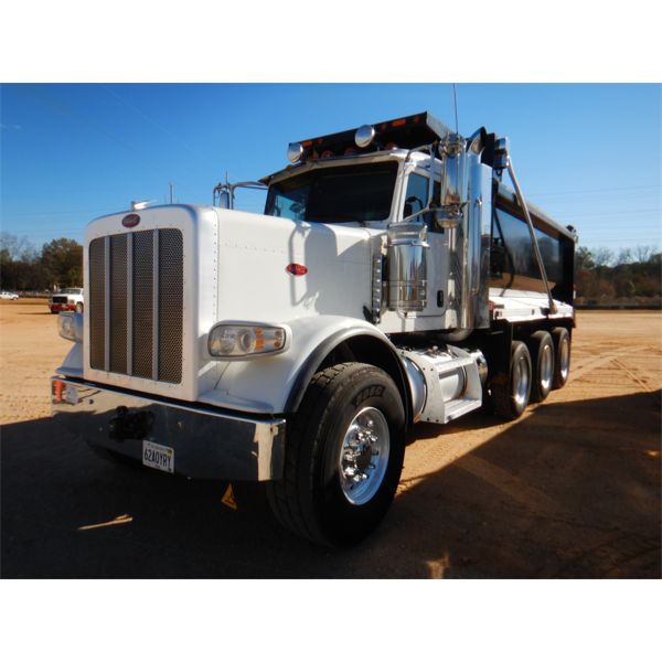 2019 PETERBILT 389 Dump Truck
