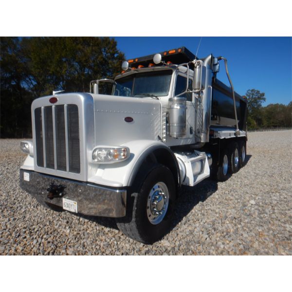 2019 PETERBILT 389 Dump Truck