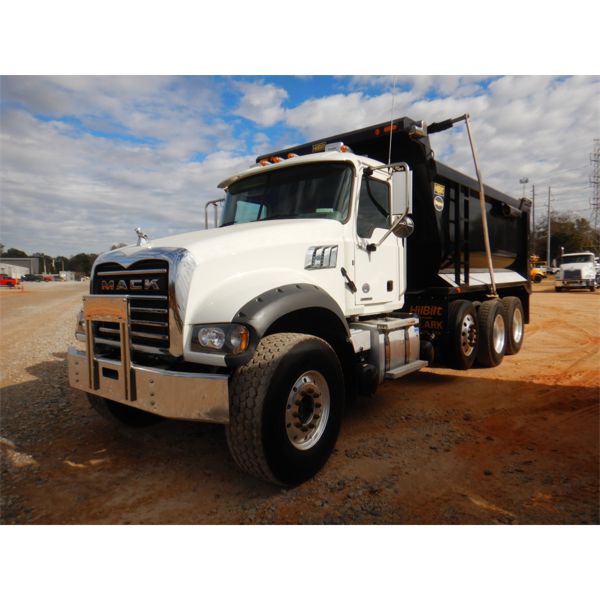 2021 MACK GR84F Dump Truck