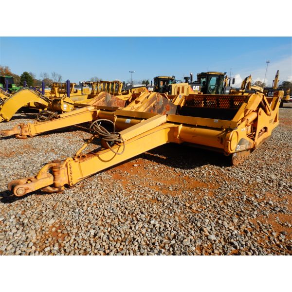 JOHN DEERE 1810E Pull Scraper