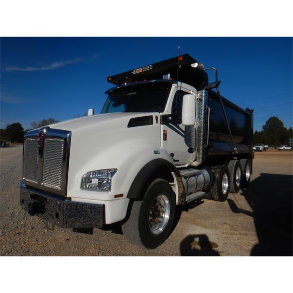 2021 KENWORTH T880 Dump Truck