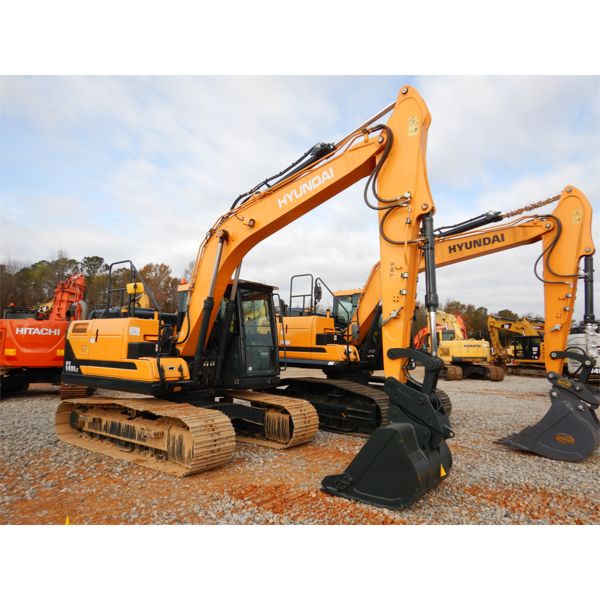 2018 HYUNDAI HX140LC Excavator