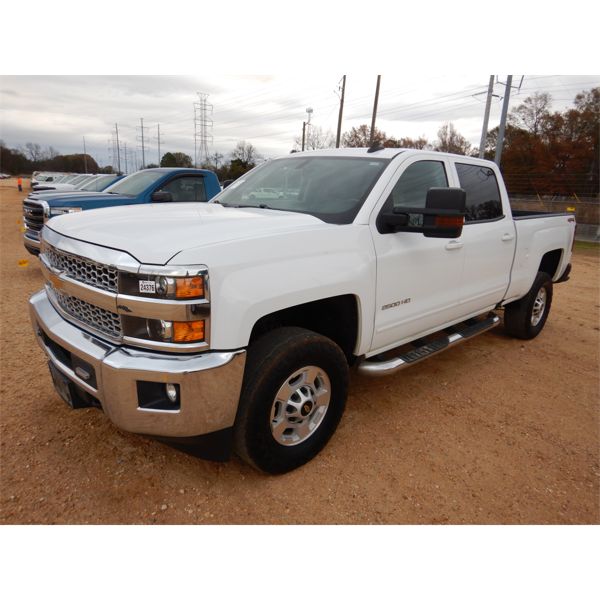 2019 CHEVROLET SILVERADO LT 2500 HD Pickup Truck