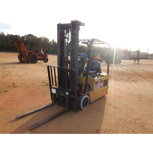 CAT EP20T-36A Forklift - Mast