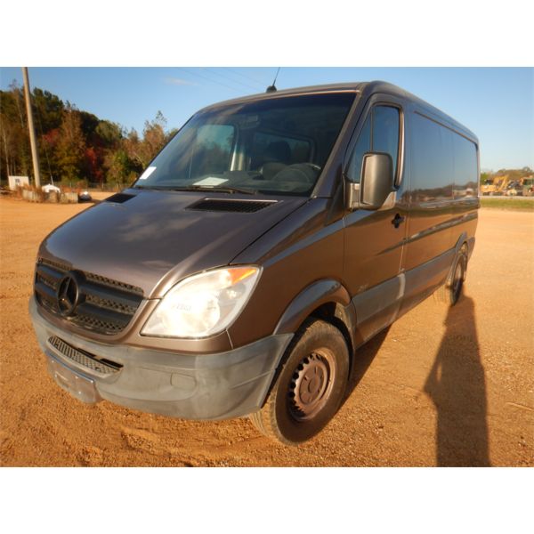 2013 MERCEDES 2500 Cargo Van