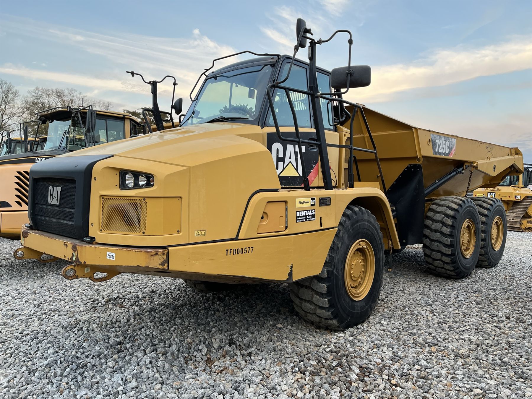 725c 2015 CAT 725C Articulated Truck - J.M. Wood Auction Company, Inc.