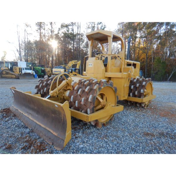 CAT 815 Compactor
