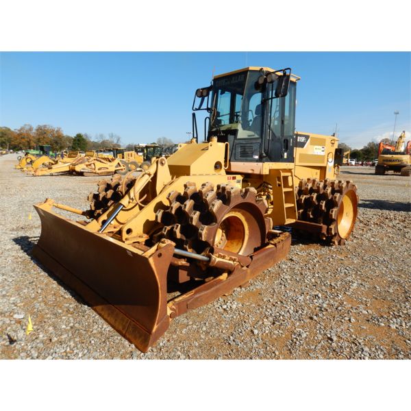 2008 CAT 815F2 Compactor