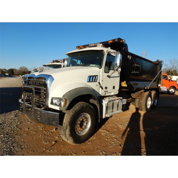 2020 MACK GR64F Dump Truck