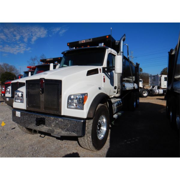 2023 KENWORTH T880S Dump Truck