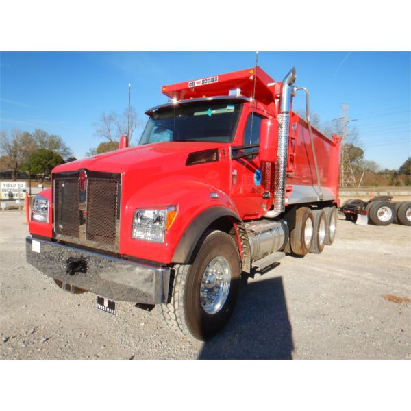 2023 KENWORTH T880S Dump Truck