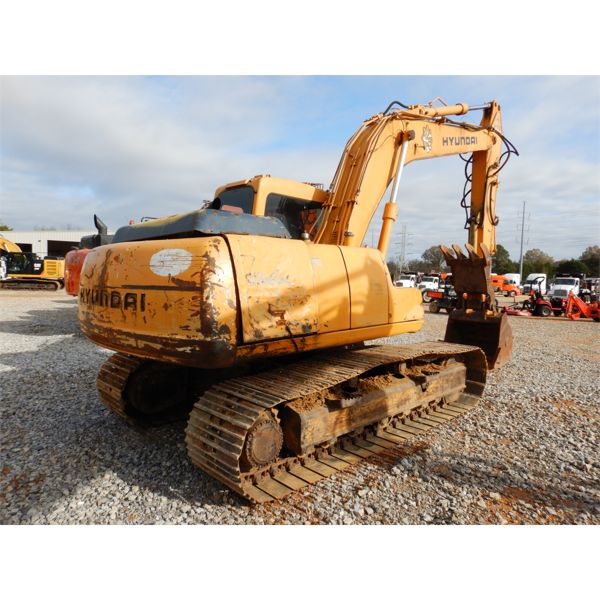 2000 HYUNDAI ROBEX 160LC-3 Excavator - J.M. Wood Auction Company, Inc.