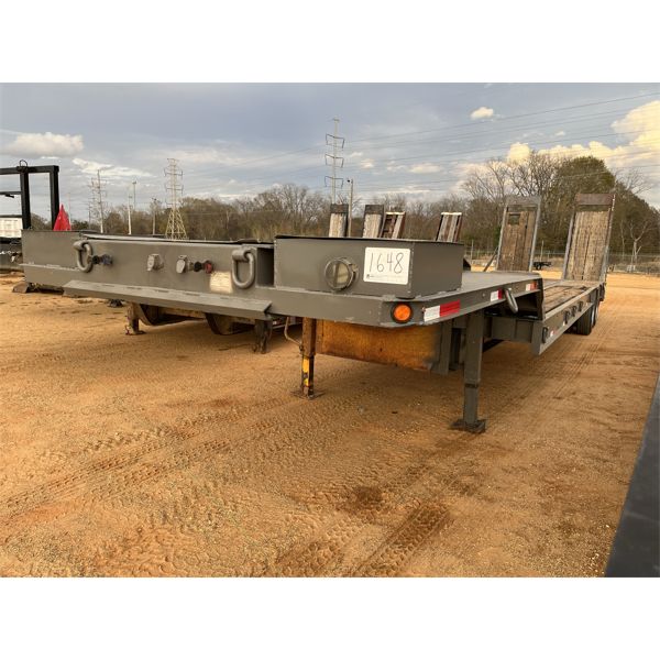 1995 CLARKE  Lowboy Trailer