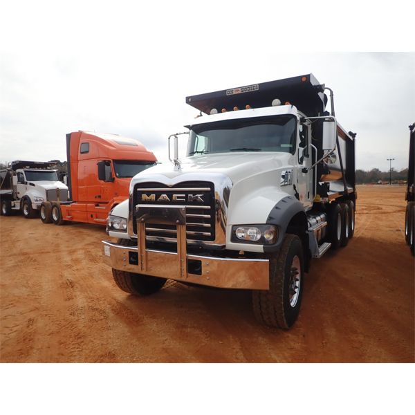 2021 MACK GR64F Dump Truck