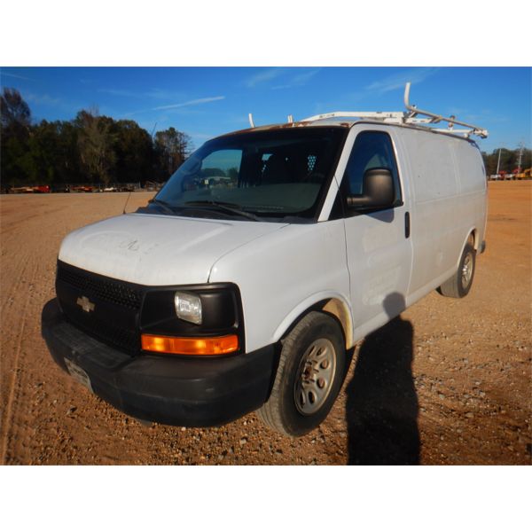 2010 CHEVROLET EXPRESS Cargo Van