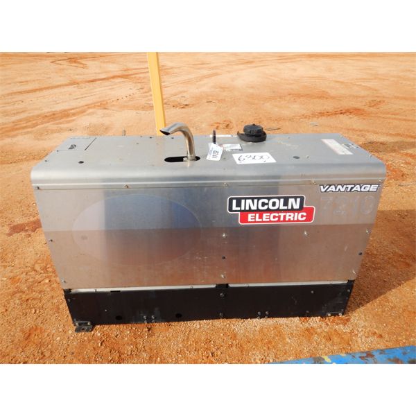 2014 LINCOLN VANTAGE 300