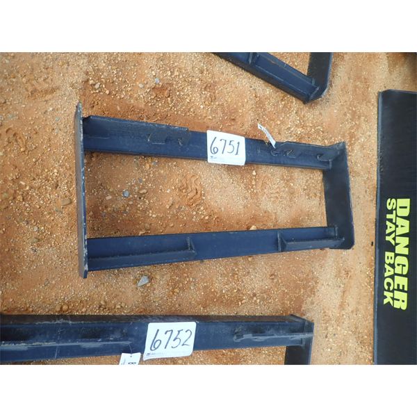 TUBE FRAME WELD ON QUICK ATTACH PLATE (fits skid steer loader) (B5)