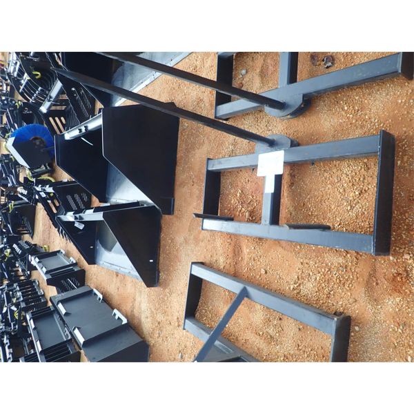 HAY SPEAR ASSY (fits skid steer loader) (B5)