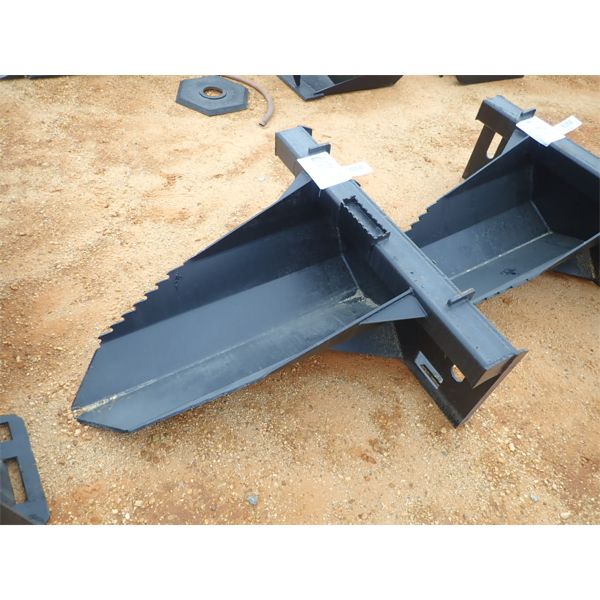 SPADE BUCKET (fits skid steer loader) (B5)