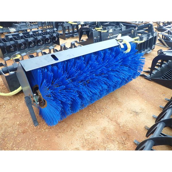 BROOM/SWEEPER, 76" WIDE (fits skid steer loader) (B5)