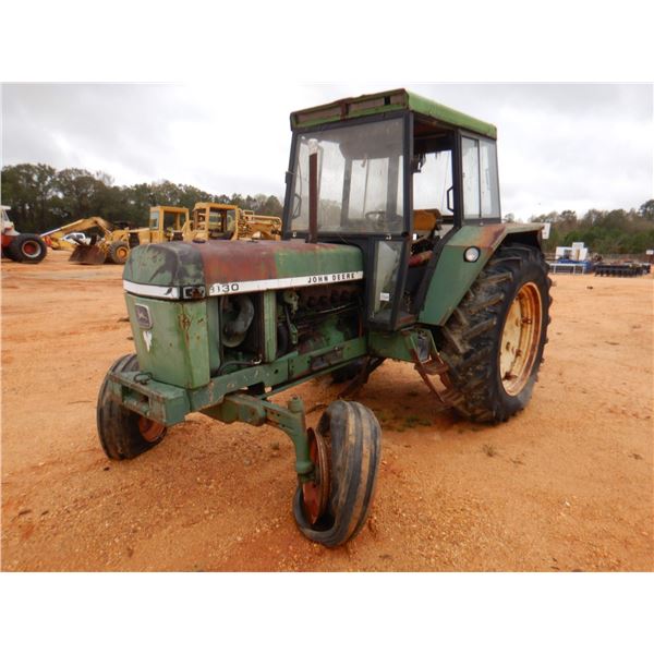 JOHN DEERE 3130 Farm Tractor