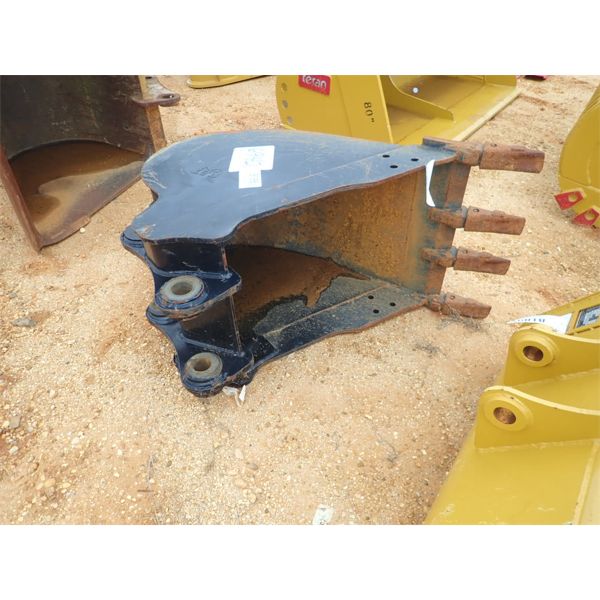 CAT 24" EXCAVATOR BUCKET
