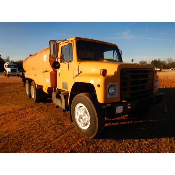 1988 INTERNATIONAL S1900 Asphalt Distributor Truck