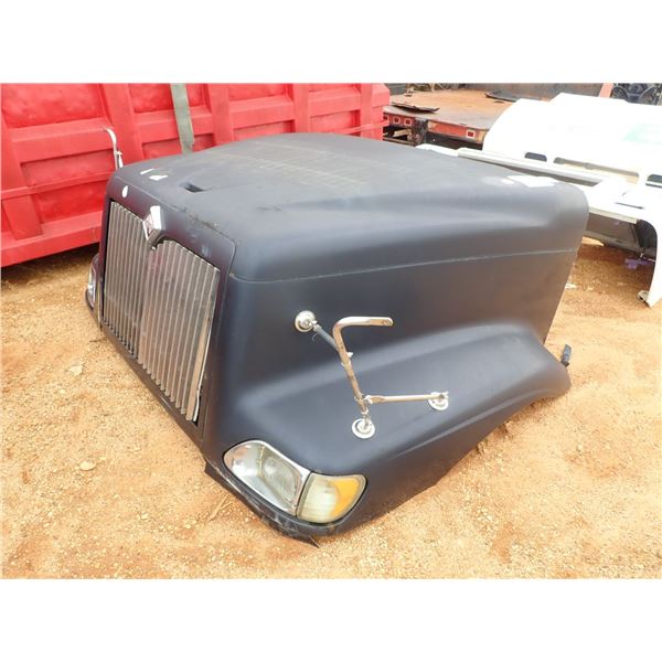 INTERNATIONAL TRUCK/TRACTOR HOOD (A1)