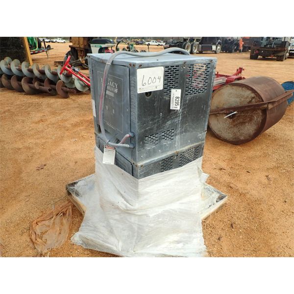 (2) DOUGLAS LEGACY LTH3-18-1200