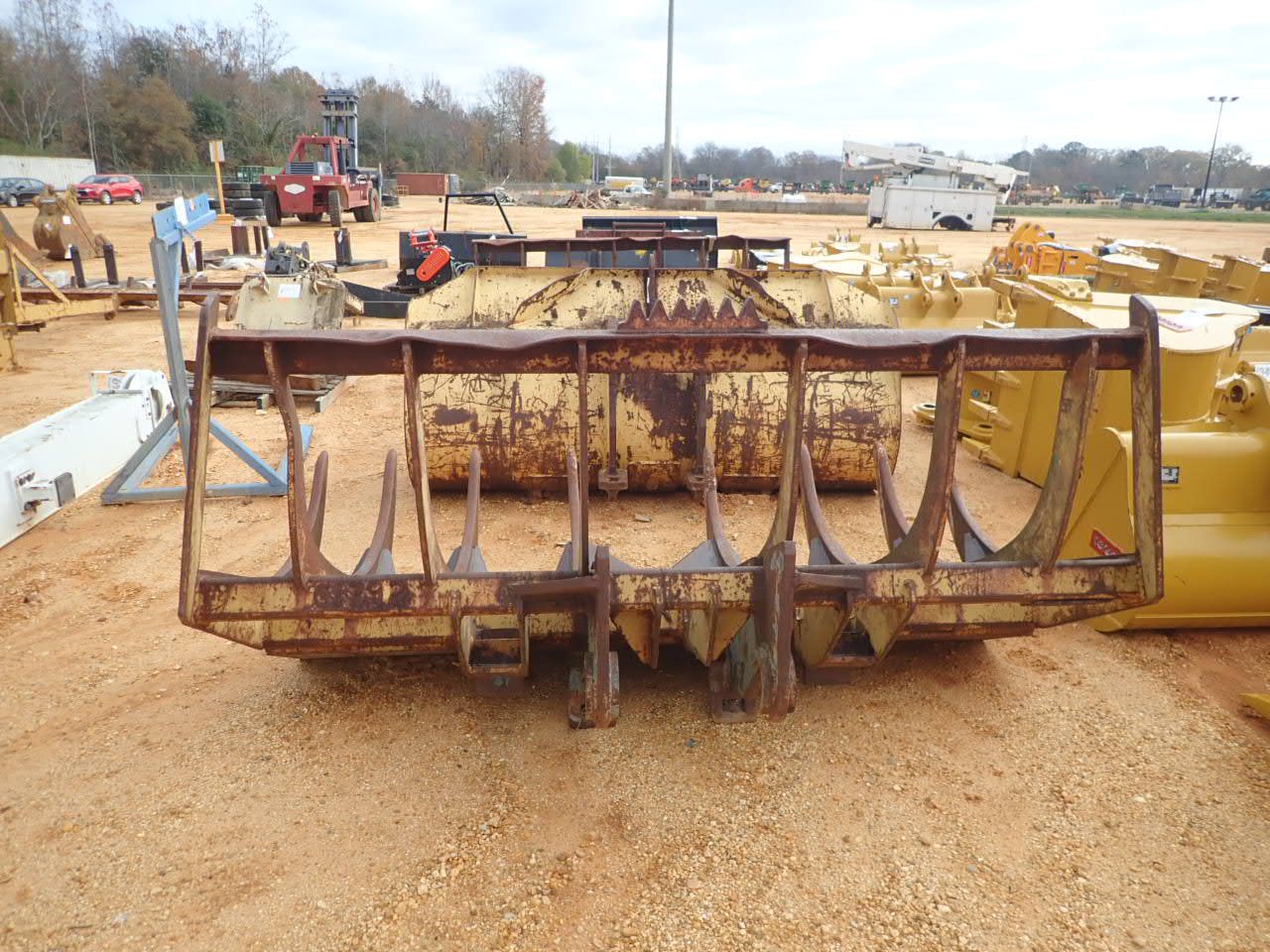 8' STACKING RAKE (B6) - J.M. Wood Auction Company, Inc.